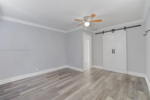 Купить виллу или дом в Холливуд, Флорида 3 спальни, 118.64м2, № 1987940 - фото 17