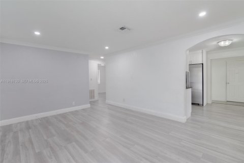 Купить виллу или дом в Холливуд, Флорида 3 спальни, 118.64м2, № 1987940 - фото 10