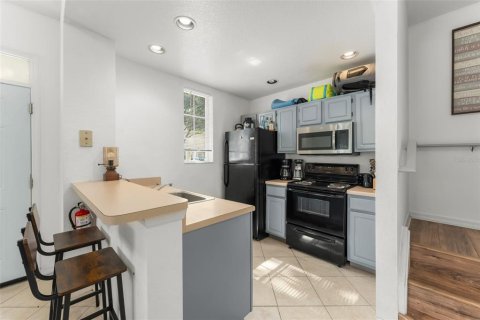 Condominio en venta en Kissimmee, Florida, 4 dormitorios, 136.57 m2 № 2226055 - foto 10