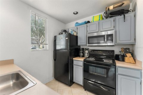 Condominio en venta en Kissimmee, Florida, 4 dormitorios, 136.57 m2 № 2226055 - foto 11
