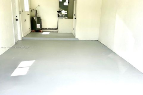 House in Margate, Florida 3 bedrooms, 121.89 sq.m. № 1882506 - photo 22