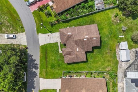 Villa ou maison à Kissimmee, Floride 4 chambres, 163.32 m2 № 2228345
