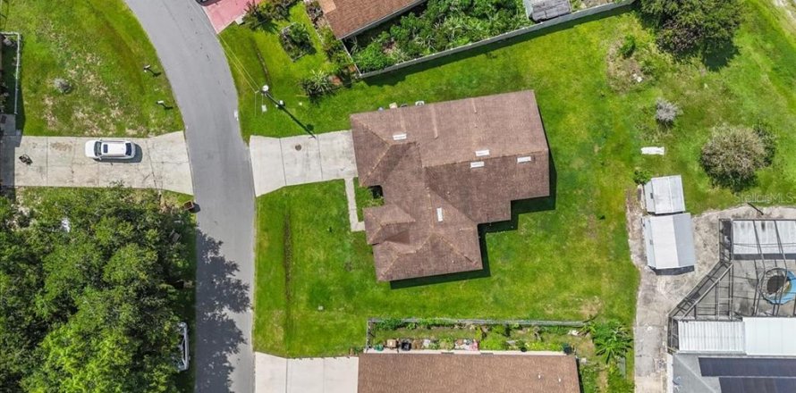 Casa en Kissimmee, Florida 4 dormitorios, 163.32 m2 № 2228345