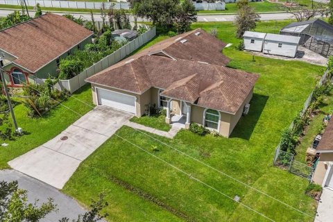 Casa en venta en Kissimmee, Florida, 4 dormitorios, 163.32 m2 № 2228345 - foto 4