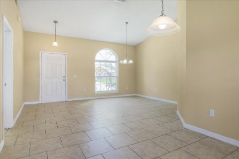 Casa en venta en Kissimmee, Florida, 4 dormitorios, 163.32 m2 № 2228345 - foto 11
