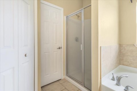 Casa en venta en Kissimmee, Florida, 4 dormitorios, 163.32 m2 № 2228345 - foto 21