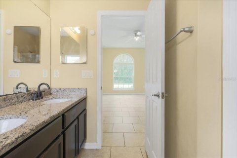 Casa en venta en Kissimmee, Florida, 4 dormitorios, 163.32 m2 № 2228345 - foto 16