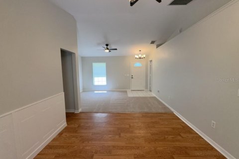 Villa ou maison à louer à Ocala, Floride: 3 chambres, 111.11 m2 № 2384012 - photo 8