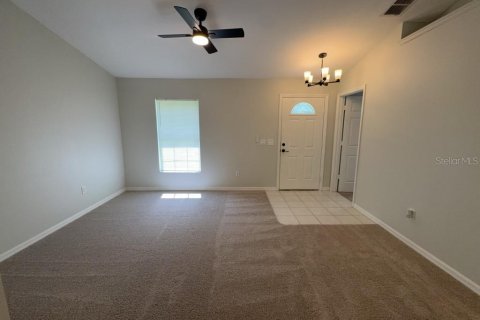 Villa ou maison à louer à Ocala, Floride: 3 chambres, 111.11 m2 № 2384012 - photo 4