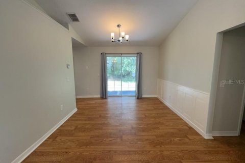 Villa ou maison à louer à Ocala, Floride: 3 chambres, 111.11 m2 № 2384012 - photo 5