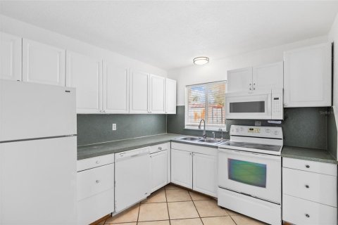 Купить коммерческую недвижимость в Клируотер, Флорида 3 спальни, 137.68м2, № 1898497 - фото 16