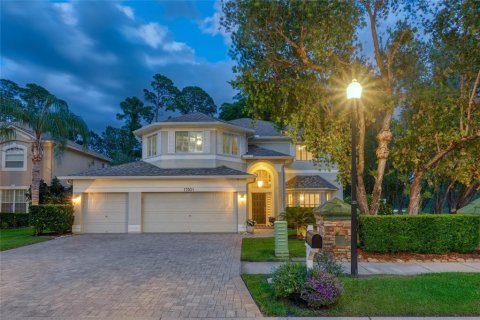 Дом в Одесса, Флорида 13 комнат, 288.28м2 № 2100624