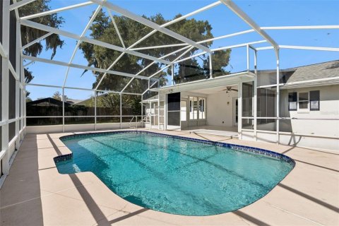 Villa ou maison à vendre à Fruitland Park, Floride: 3 chambres, 124.12 m2 № 2428816 - photo 2