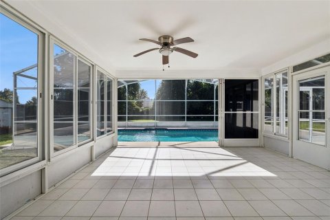 Villa ou maison à vendre à Fruitland Park, Floride: 3 chambres, 124.12 m2 № 2428816 - photo 18