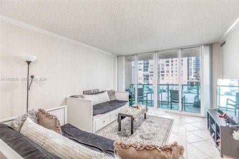 Condominio en alquiler en Hollywood, Florida, 1 dormitorio, 77.57 m2 № 2054440 - foto 20