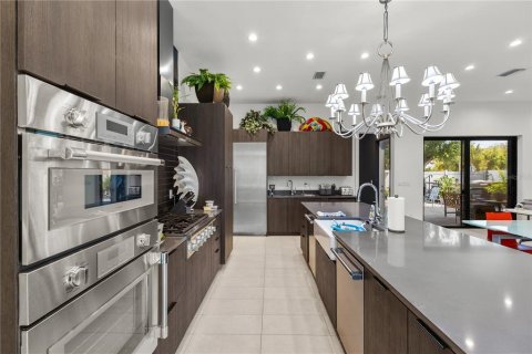 Duplex à vendre à Sarasota, Floride: 4 chambres, 413.51 m2 № 2157887 - photo 20
