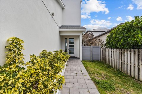 Duplex à vendre à Sarasota, Floride: 4 chambres, 413.51 m2 № 2157887 - photo 6