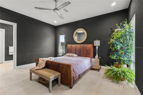 Duplex à vendre à Sarasota, Floride: 4 chambres, 413.51 m2 № 2157887 - photo 25