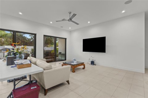 Duplex à vendre à Sarasota, Floride: 4 chambres, 413.51 m2 № 2157887 - photo 15