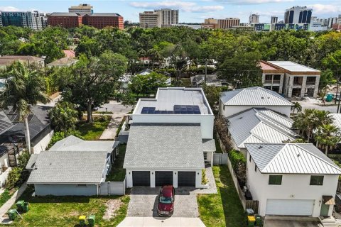 Duplex à vendre à Sarasota, Floride: 4 chambres, 413.51 m2 № 2157887 - photo 3