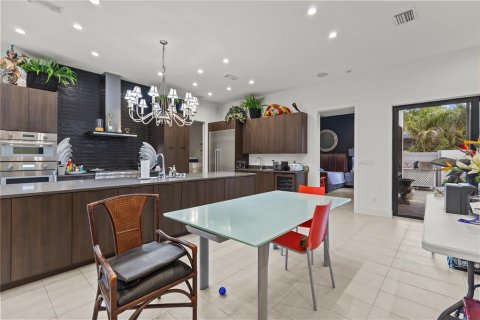 Duplex à vendre à Sarasota, Floride: 4 chambres, 413.51 m2 № 2157887 - photo 24