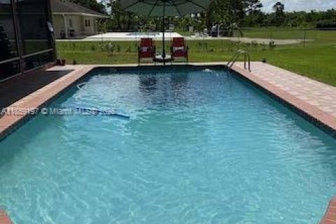 House in Homestead, Florida 4 bedrooms, 273.69 sq.m. № 2014656 - photo 11