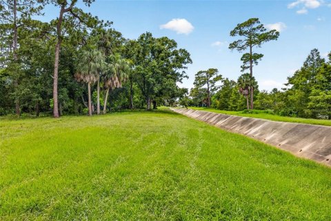 Casa en venta en Pinellas Park, Florida, 6 dormitorios, 613.15 m2 № 2329480 - foto 8