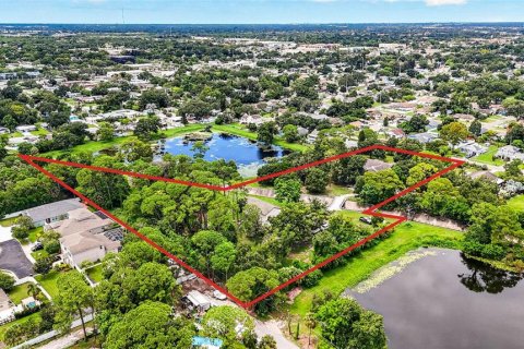 Casa en venta en Pinellas Park, Florida, 6 dormitorios, 613.15 m2 № 2329480 - foto 29
