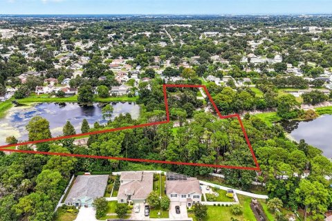Casa en venta en Pinellas Park, Florida, 6 dormitorios, 613.15 m2 № 2329480 - foto 26