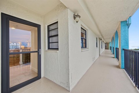 Copropriété à vendre à Indian Shores, Floride: 2 chambres, 122.63 m2 № 2408803 - photo 22