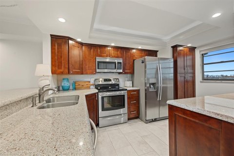 Copropriété à vendre à Indian Shores, Floride: 2 chambres, 122.63 m2 № 2408803 - photo 28