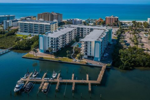 Copropriété à vendre à Indian Shores, Floride: 2 chambres, 122.63 m2 № 2408803 - photo 2