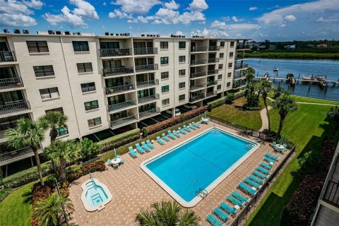 Copropriété à vendre à Indian Shores, Floride: 2 chambres, 122.63 m2 № 2408803 - photo 7