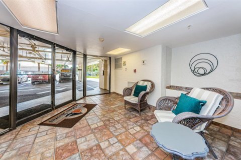 Copropriété à vendre à Indian Shores, Floride: 2 chambres, 122.63 m2 № 2408803 - photo 20
