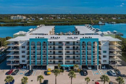 Copropriété à vendre à Indian Shores, Floride: 2 chambres, 122.63 m2 № 2408803 - photo 3