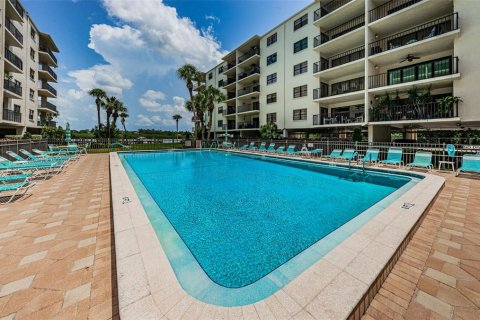 Copropriété à vendre à Indian Shores, Floride: 2 chambres, 122.63 m2 № 2408803 - photo 6