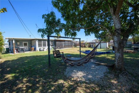 Купить виллу или дом в Хомстед, Флорида 3 спальни, 99.59м2, № 2023907 - фото 25