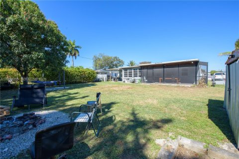 Купить виллу или дом в Хомстед, Флорида 3 спальни, 99.59м2, № 2023907 - фото 20