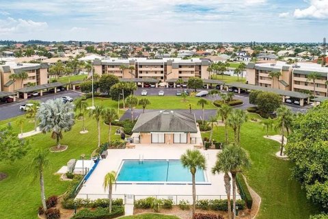 Copropriété à vendre à Punta Gorda, Floride: 2 chambres, 129.51 m2 № 2097629 - photo 18