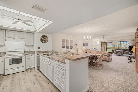 Copropriété à vendre à Punta Gorda, Floride: 2 chambres, 129.51 m2 № 2097629 - photo 4