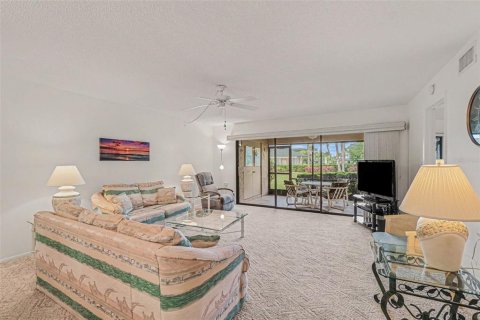 Copropriété à vendre à Punta Gorda, Floride: 2 chambres, 129.51 m2 № 2097629 - photo 7