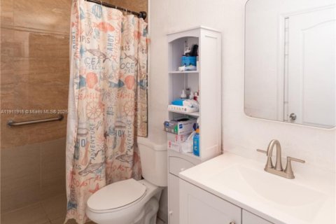 Villa ou maison à vendre à Florida City, Floride: 4 chambres, 129.6 m2 № 1969639 - photo 13