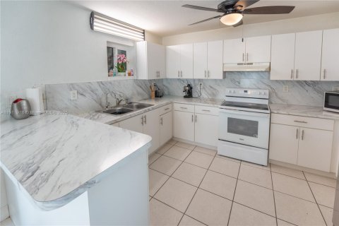 Villa ou maison à vendre à Florida City, Floride: 4 chambres, 129.6 m2 № 1969639 - photo 7