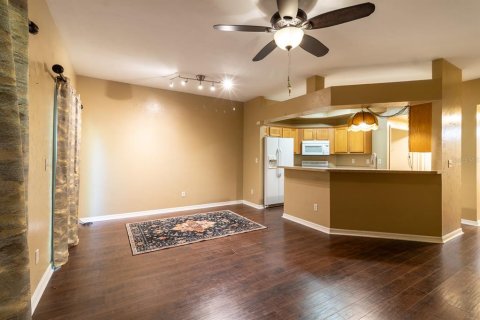 Touwnhouse à vendre à Gainesville, Floride: 3 chambres, 147.16 m2 № 2220202 - photo 6