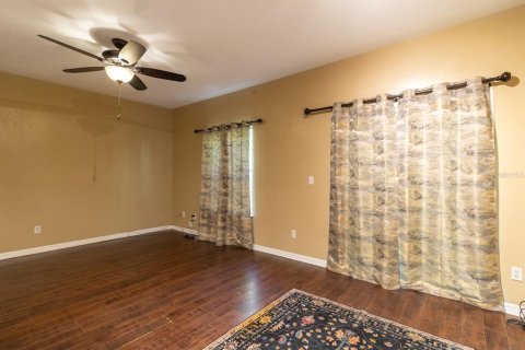 Touwnhouse à vendre à Gainesville, Floride: 3 chambres, 147.16 m2 № 2220202 - photo 10