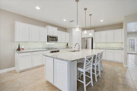 Casa en alquiler en Valrico, Florida, 4 dormitorios, 230.77 m2 № 1912958 - foto 4