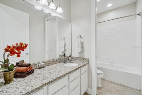 Casa en alquiler en Valrico, Florida, 4 dormitorios, 230.77 m2 № 1912958 - foto 17