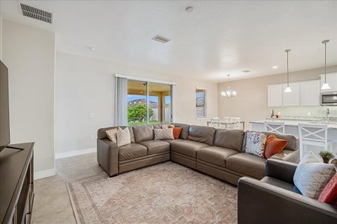 Casa en alquiler en Valrico, Florida, 4 dormitorios, 230.77 m2 № 1912958 - foto 8