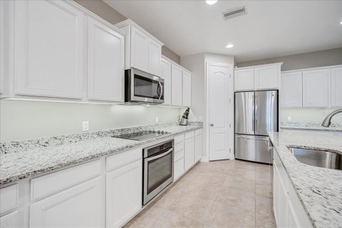 Casa en alquiler en Valrico, Florida, 4 dormitorios, 230.77 m2 № 1912958 - foto 5