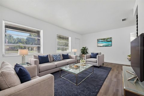 Casa en venta en Orlando, Florida, 4 dormitorios, 137.87 m2 № 2095446 - foto 13